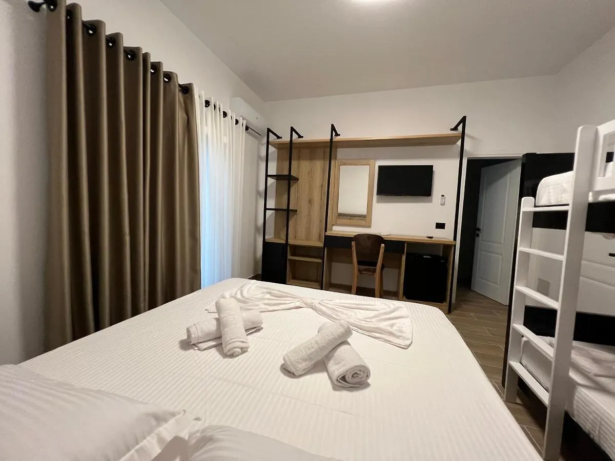 Gæstehus Green Garden Villa Durrës