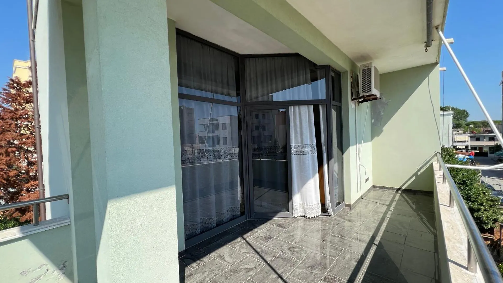 Green Garden Villa Durres 0*,  Albania
